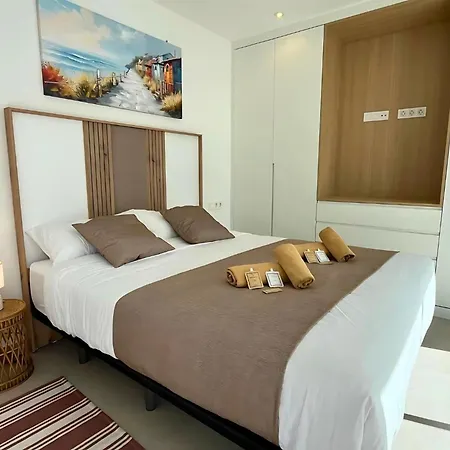 Villa With Private Pool In *